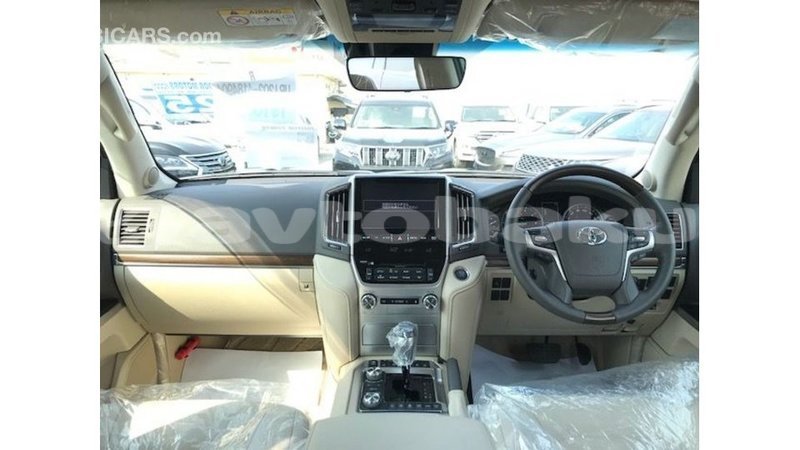 Big with watermark toyota land cruiser abseron import dubai 2555
