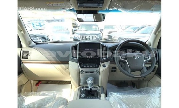 Buy Import Toyota Land Cruiser White Car in Import - Dubai in Abseron Buy Import Toyota Land Cruiser White Car in Import - Dubai in Abseron