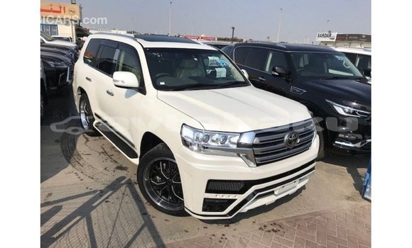Buy Import Toyota Land Cruiser White Car in Import - Dubai in Abseron Buy Import Toyota Land Cruiser White Car in Import - Dubai in Abseron