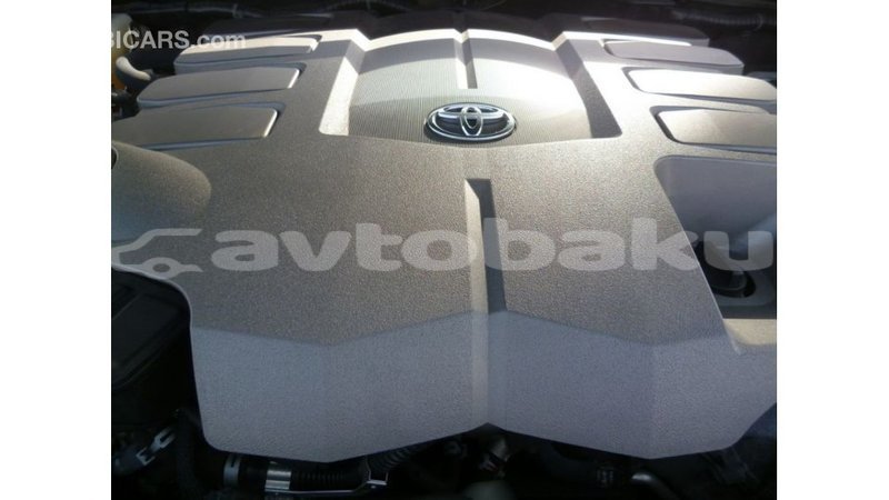 Big with watermark toyota land cruiser abseron import dubai 2557