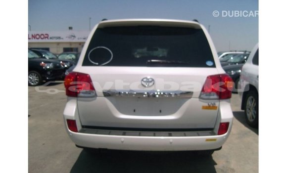 Buy Import Toyota Land Cruiser White Car in Import - Dubai in Abseron Buy Import Toyota Land Cruiser White Car in Import - Dubai in Abseron