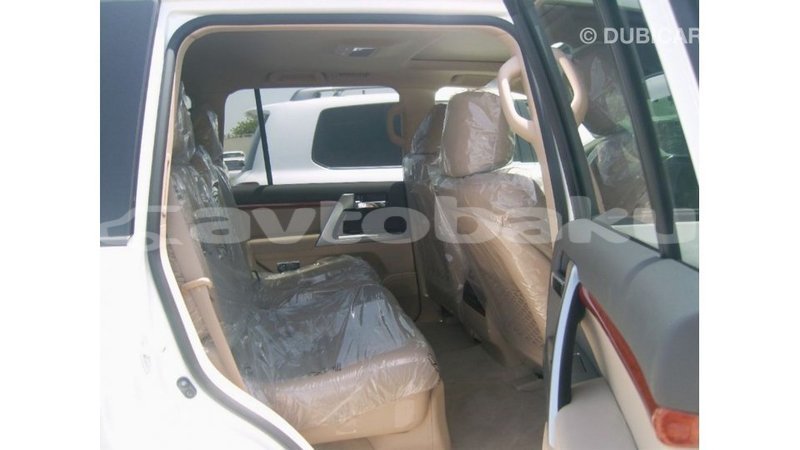 Big with watermark toyota land cruiser abseron import dubai 2560