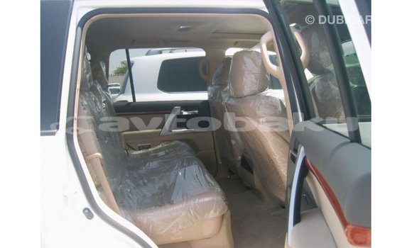 Buy Import Toyota Land Cruiser White Car in Import - Dubai in Abseron Buy Import Toyota Land Cruiser White Car in Import - Dubai in Abseron