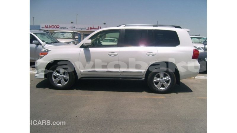 Big with watermark toyota land cruiser abseron import dubai 2560