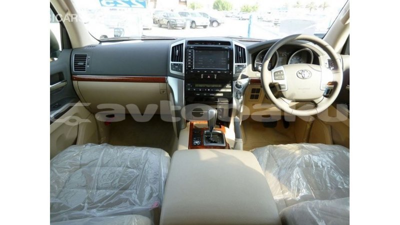 Big with watermark toyota land cruiser abseron import dubai 2561