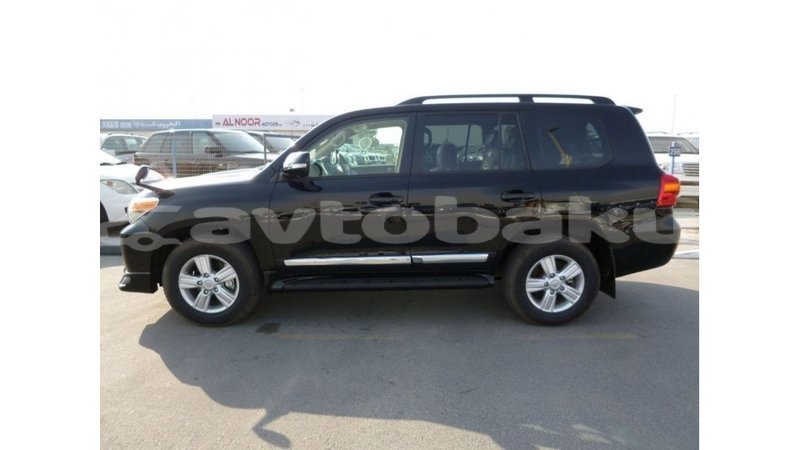 Big with watermark toyota land cruiser abseron import dubai 2561