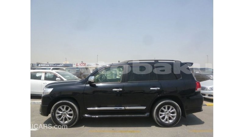 Big with watermark toyota land cruiser abseron import dubai 2562
