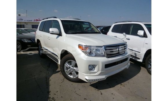 Buy Import Toyota Land Cruiser White Car in Import - Dubai in Abseron Buy Import Toyota Land Cruiser White Car in Import - Dubai in Abseron