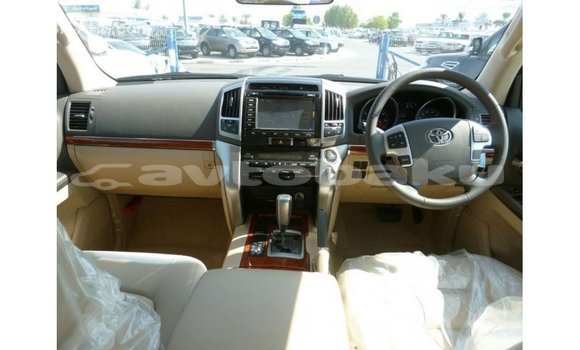Buy Import Toyota Land Cruiser White Car in Import - Dubai in Abseron Buy Import Toyota Land Cruiser White Car in Import - Dubai in Abseron