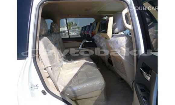 Buy Import Toyota Land Cruiser White Car in Import - Dubai in Abseron Buy Import Toyota Land Cruiser White Car in Import - Dubai in Abseron