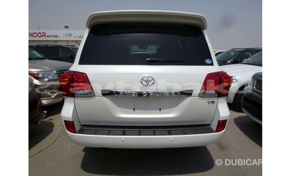 Buy Import Toyota Land Cruiser White Car in Import - Dubai in Abseron Buy Import Toyota Land Cruiser White Car in Import - Dubai in Abseron