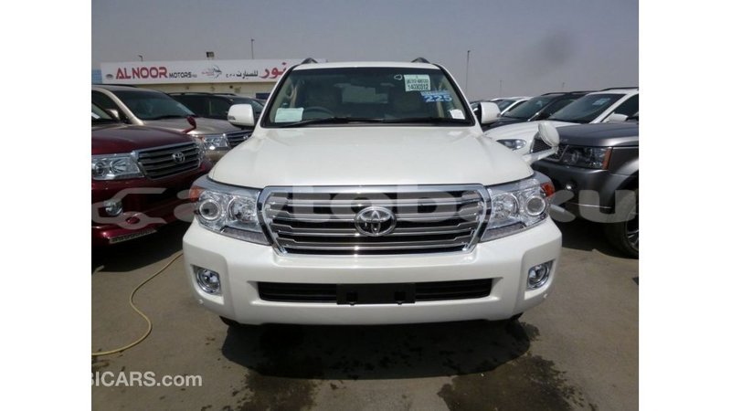 Big with watermark toyota land cruiser abseron import dubai 2564
