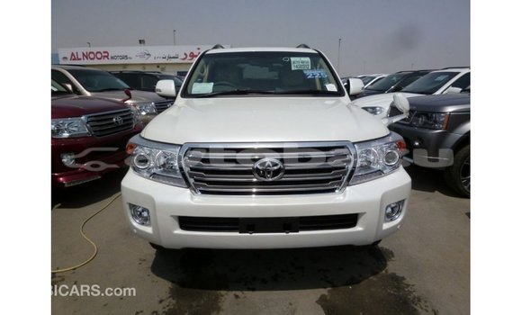 Buy Import Toyota Land Cruiser White Car in Import - Dubai in Abseron Buy Import Toyota Land Cruiser White Car in Import - Dubai in Abseron