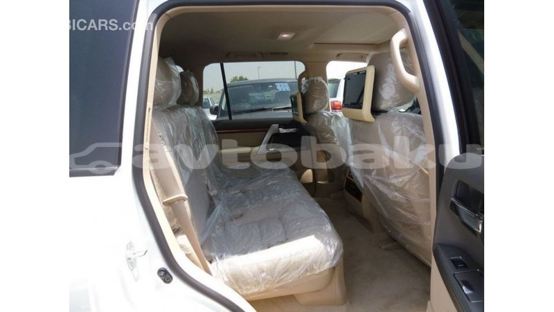 Big with watermark toyota land cruiser abseron import dubai 2564