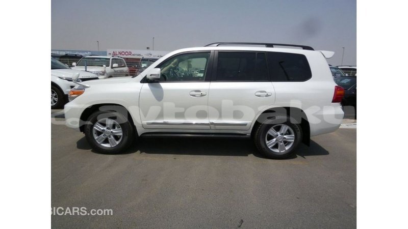 Big with watermark toyota land cruiser abseron import dubai 2564