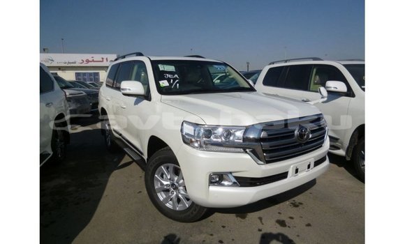 Buy Import Toyota Land Cruiser White Car in Import - Dubai in Abseron Buy Import Toyota Land Cruiser White Car in Import - Dubai in Abseron
