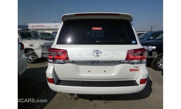 Buy Import Toyota Land Cruiser White Car in Import - Dubai in Abseron Buy Import Toyota Land Cruiser White Car in Import - Dubai in Abseron