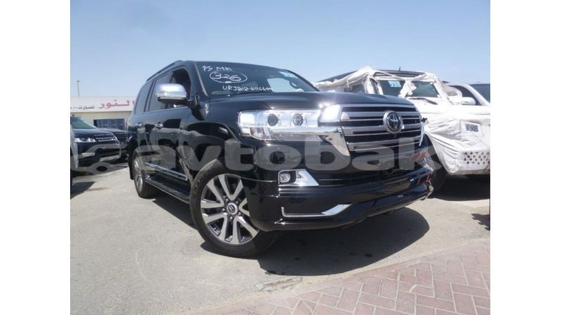 Big with watermark toyota land cruiser abseron import dubai 2568