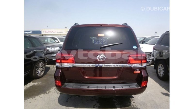 Big with watermark toyota land cruiser abseron import dubai 2569