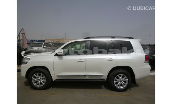 Buy Import Toyota Land Cruiser White Car in Import - Dubai in Abseron Buy Import Toyota Land Cruiser White Car in Import - Dubai in Abseron