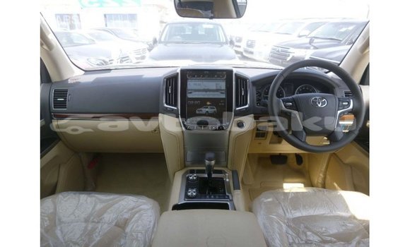 Buy Import Toyota Land Cruiser White Car in Import - Dubai in Abseron Buy Import Toyota Land Cruiser White Car in Import - Dubai in Abseron