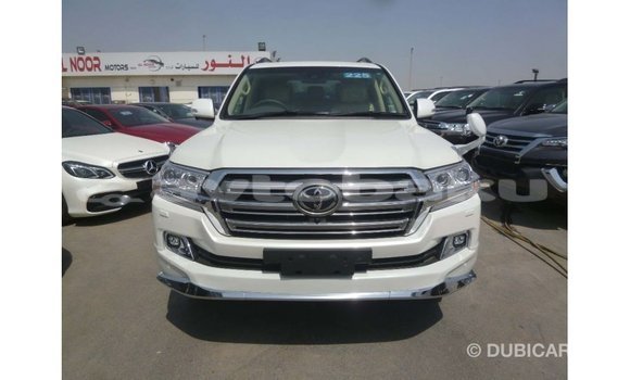 Buy Import Toyota Land Cruiser White Car in Import - Dubai in Abseron Buy Import Toyota Land Cruiser White Car in Import - Dubai in Abseron