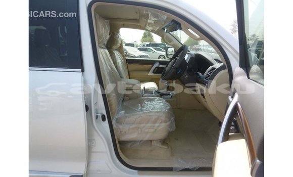 Buy Import Toyota Land Cruiser White Car in Import - Dubai in Abseron Buy Import Toyota Land Cruiser White Car in Import - Dubai in Abseron