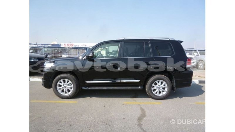 Big with watermark toyota land cruiser abseron import dubai 2576