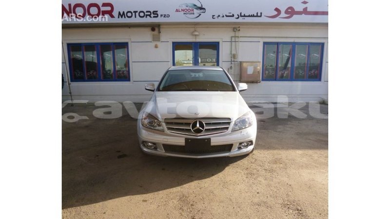 Big with watermark mercedes benz 200 abseron import dubai 2577