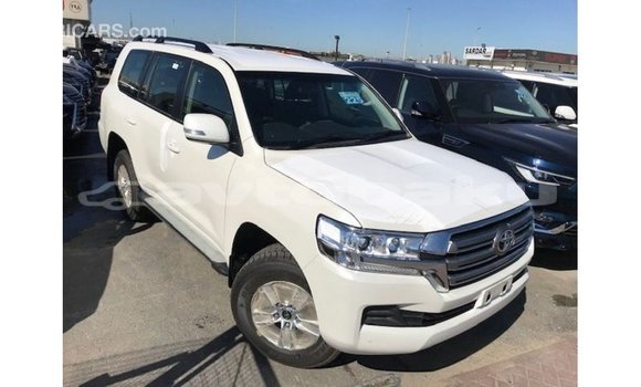 Buy Import Toyota Land Cruiser White Car in Import - Dubai in Abseron Buy Import Toyota Land Cruiser White Car in Import - Dubai in Abseron