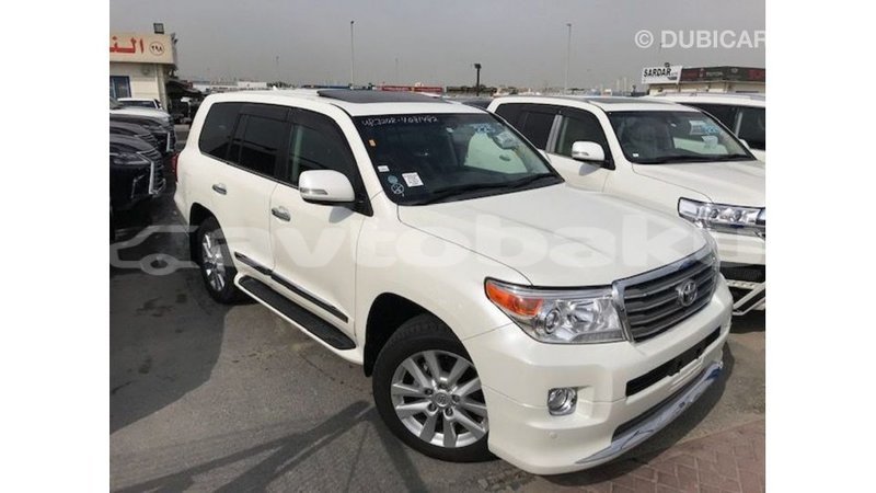Big with watermark toyota land cruiser abseron import dubai 2582