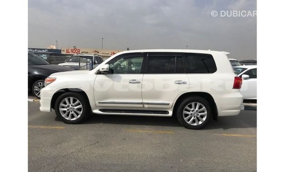 Buy Import Toyota Land Cruiser White Car in Import - Dubai in Abseron Buy Import Toyota Land Cruiser White Car in Import - Dubai in Abseron