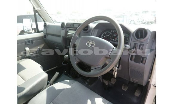 Buy Import Toyota Land Cruiser White Car in Import - Dubai in Abseron Buy Import Toyota Land Cruiser White Car in Import - Dubai in Abseron