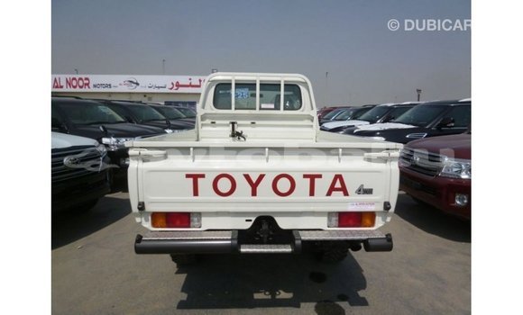 Buy Import Toyota Land Cruiser White Car in Import - Dubai in Abseron Buy Import Toyota Land Cruiser White Car in Import - Dubai in Abseron
