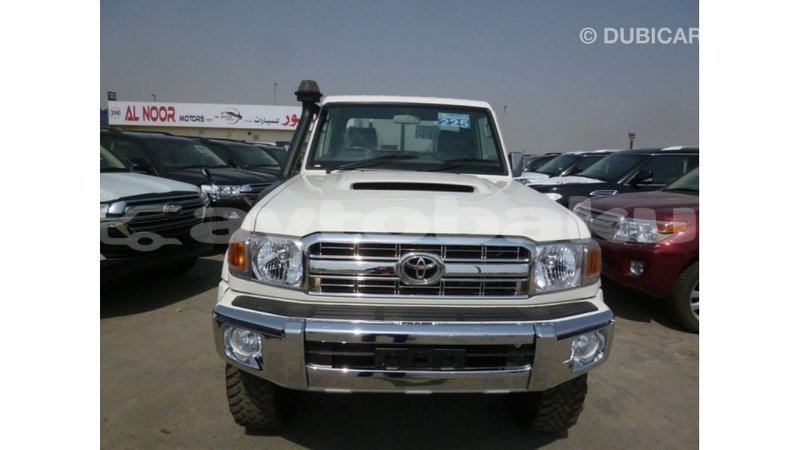Big with watermark toyota land cruiser abseron import dubai 2588