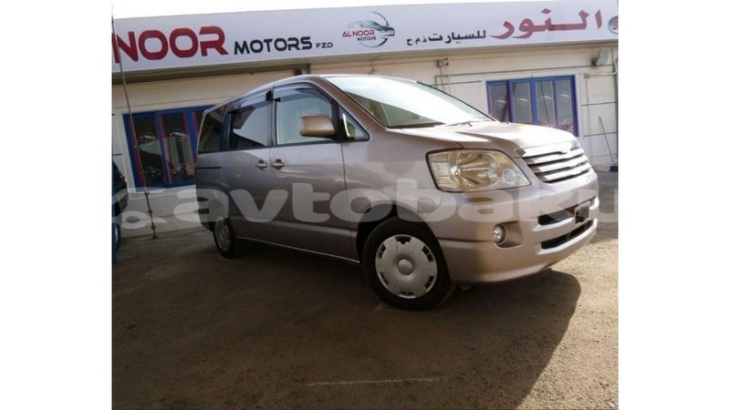 Big with watermark toyota voxy abseron import dubai 2590