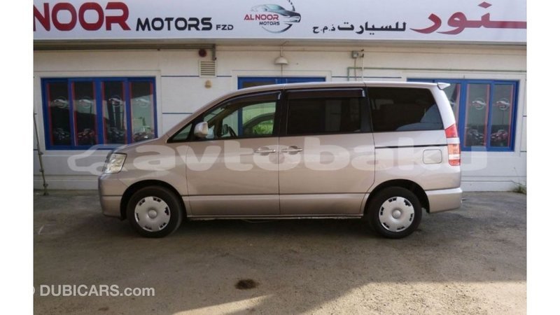 Big with watermark toyota voxy abseron import dubai 2590