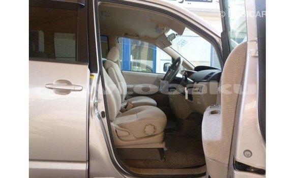 Buy Import Toyota Voxy Other Car in Import - Dubai in Abseron Buy Import Toyota Voxy Other Car in Import - Dubai in Abseron
