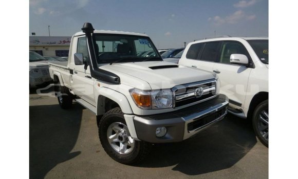 Buy Import Toyota Land Cruiser White Car in Import - Dubai in Abseron Buy Import Toyota Land Cruiser White Car in Import - Dubai in Abseron