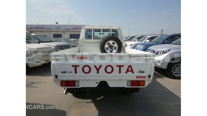 Big with watermark toyota land cruiser abseron import dubai 2591