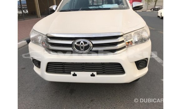 Buy Import Toyota Hilux White Car in Import - Dubai in Abseron Buy Import Toyota Hilux White Car in Import - Dubai in Abseron