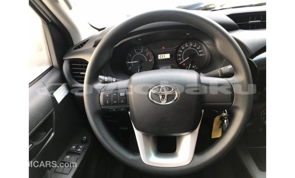 Buy Import Toyota Hilux White Car in Import - Dubai in Abseron Buy Import Toyota Hilux White Car in Import - Dubai in Abseron