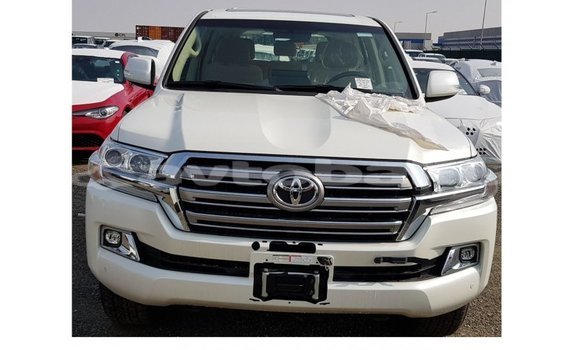 Buy Import Toyota Land Cruiser White Car in Import - Dubai in Abseron Buy Import Toyota Land Cruiser White Car in Import - Dubai in Abseron