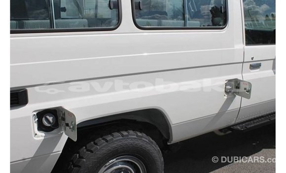 Buy Import Toyota Land Cruiser White Car in Import - Dubai in Abseron Buy Import Toyota Land Cruiser White Car in Import - Dubai in Abseron