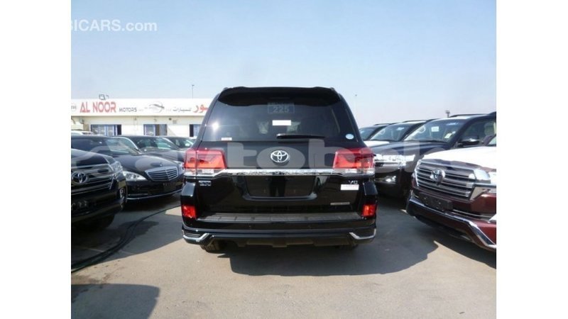 Big with watermark toyota land cruiser abseron import dubai 2636