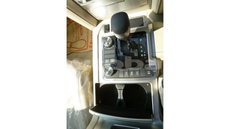 Big with watermark toyota land cruiser abseron import dubai 2636