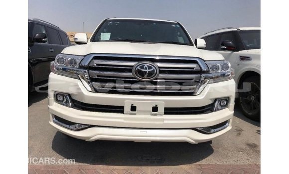 Buy Import Toyota Land Cruiser White Car in Import - Dubai in Abseron Buy Import Toyota Land Cruiser White Car in Import - Dubai in Abseron