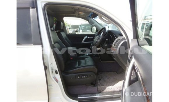 Buy Import Toyota Land Cruiser White Car in Import - Dubai in Abseron Buy Import Toyota Land Cruiser White Car in Import - Dubai in Abseron