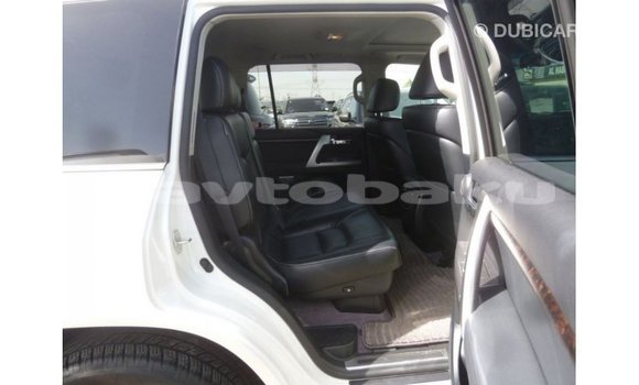 Buy Import Toyota Land Cruiser White Car in Import - Dubai in Abseron Buy Import Toyota Land Cruiser White Car in Import - Dubai in Abseron