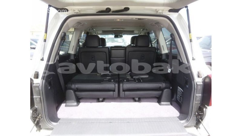 Big with watermark toyota land cruiser abseron import dubai 2640